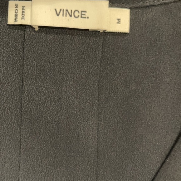 Vince, 100% silk, size medium tunic blouse, - Picture 2 of 4